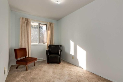 178 Windermere Road Sw, Calgary, AB - Indoor Photo Showing Other Room