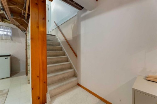 178 Windermere Road Sw, Calgary, AB - Indoor Photo Showing Other Room