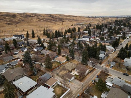 4215 Chippewa Road Nw, Calgary, AB 