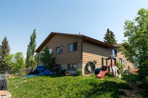 53 Beaconsfield Crescent Nw, Calgary, AB - Outdoor