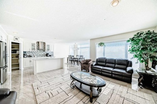 41 Covette Bay Ne, Calgary, AB - Indoor Photo Showing Living Room