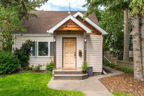 224 23 Avenue Ne, Calgary, AB - Outdoor