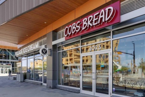 4023 Varmoor Road Nw, Calgary, AB - Outdoor With Deck Patio Veranda