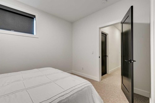 2219 32 Street Sw, Calgary, AB - Indoor Photo Showing Bedroom