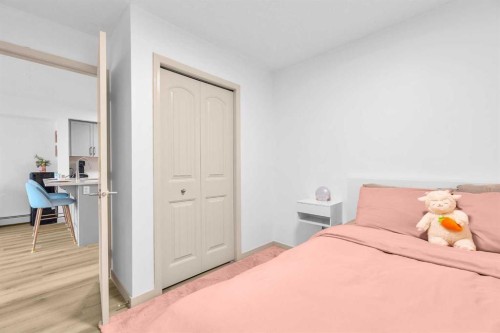 2214-175 Panatella Hill Nw, Calgary, AB - Indoor Photo Showing Bedroom
