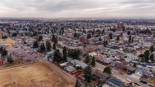 832 Raynard Crescent Se, Calgary, AB - Outdoor With View