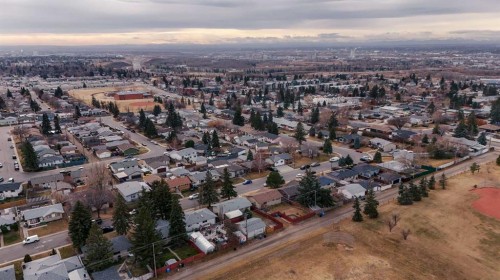 832 Raynard Crescent Se, Calgary, AB - Outdoor With View