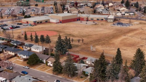 832 Raynard Crescent Se, Calgary, AB - Outdoor With View