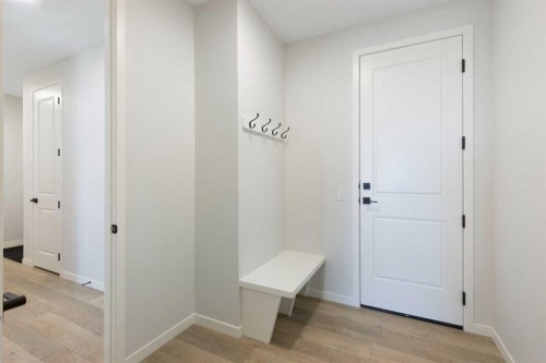 112 Belmont Place Sw, Calgary, AB - Indoor Photo Showing Other Room