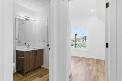 102-156 Park Street, Cochrane, AB - Indoor