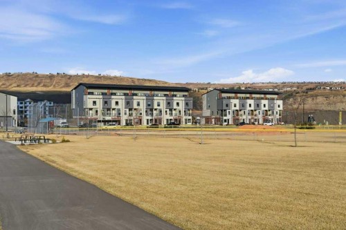 102-156 Park Street, Cochrane, AB - Outdoor