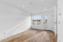 102-156 Park Street, Cochrane, AB  - Indoor Photo Showing Other Room 