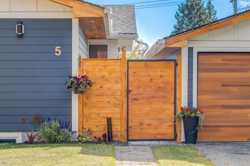 5 Sydney Drive Sw, Calgary, AB - Outdoor With Exterior