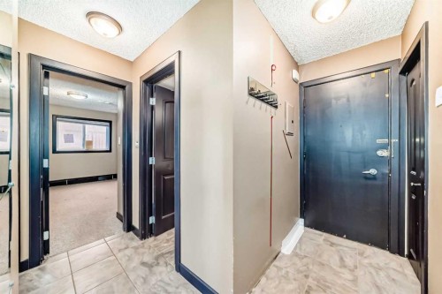 104-620 15 Avenue Sw, Calgary, AB - Indoor Photo Showing Other Room