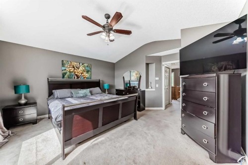73 Crestmont Drive Sw, Calgary, AB - Indoor Photo Showing Bedroom