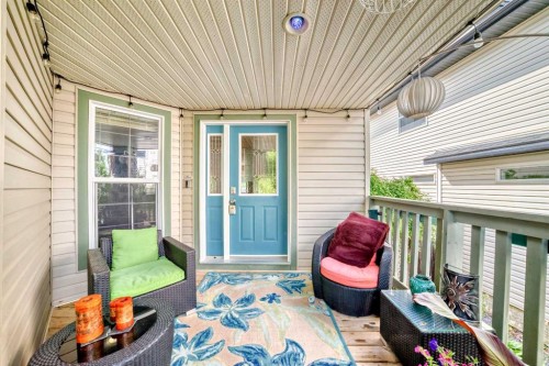 73 Crestmont Drive Sw, Calgary, AB - Outdoor With Deck Patio Veranda With Exterior