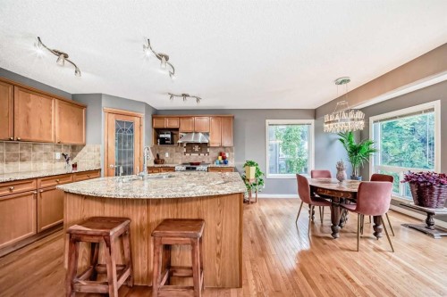 73 Crestmont Drive Sw, Calgary, AB - Indoor