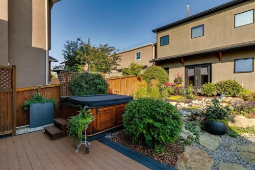 954 Drury Avenue Ne, Calgary, AB - Outdoor With Deck Patio Veranda With Exterior