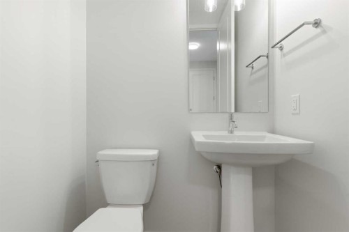 218 West Grove Lane Sw, Calgary, AB - Indoor Photo Showing Bathroom