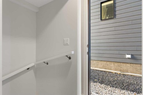 218 West Grove Lane Sw, Calgary, AB - Indoor Photo Showing Other Room