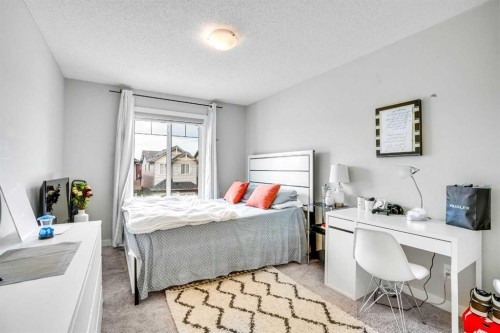 272 Skyview Shores Manor Ne, Calgary, AB - Indoor Photo Showing Bedroom