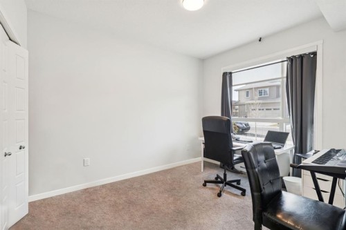 1105-33 Carringham Gate Nw, Calgary, AB - Indoor Photo Showing Office