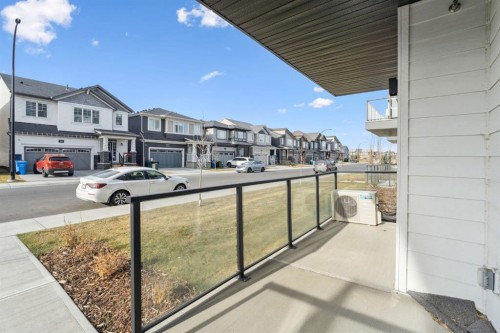 1105-33 Carringham Gate Nw, Calgary, AB - Outdoor With Balcony With Exterior