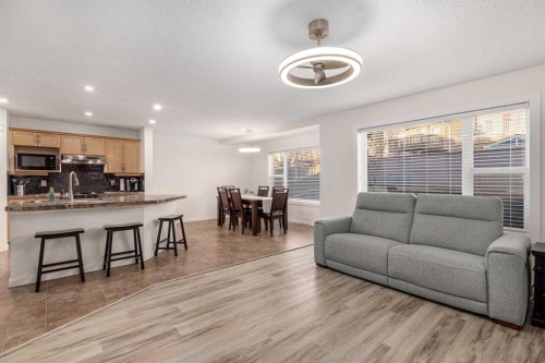 38 Evansbrooke Manor Nw, Calgary, AB - Indoor Photo Showing Other Room