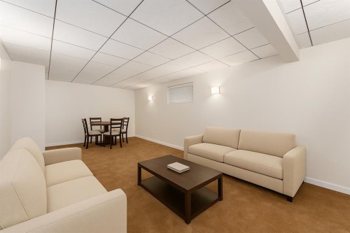 38 Evansbrooke Manor Nw, Calgary, AB - Indoor