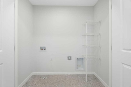 13 Creekview Manor Sw, Calgary, AB - Indoor Photo Showing Other Room