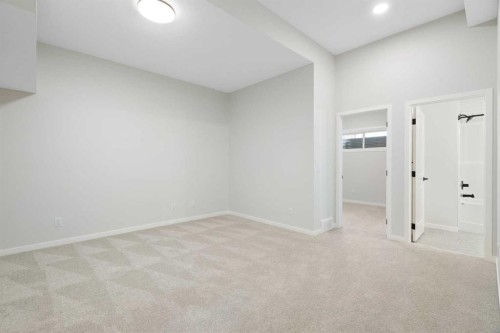 13 Creekview Manor Sw, Calgary, AB - Indoor Photo Showing Other Room