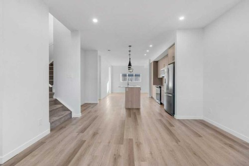 64 Creekside Boulevard Sw, Calgary, AB - Indoor