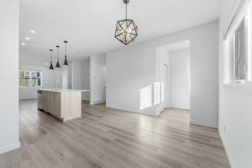 64 Creekside Boulevard Sw, Calgary, AB - Indoor