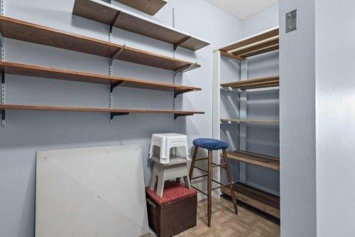 105-3500 Varsity Drive Nw, Calgary, AB - Indoor