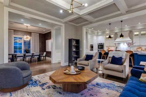 40 Mary Dover Drive Sw, Calgary, AB - Indoor Photo Showing Living Room