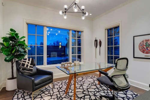 40 Mary Dover Drive Sw, Calgary, AB - Indoor