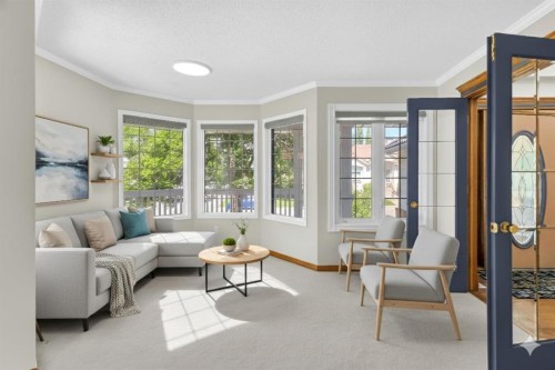 159 Hampshire Grove Nw, Calgary, AB - Indoor Photo Showing Living Room