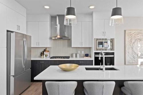 155 Belvedere Crescent Se, Calgary, AB - Indoor Photo Showing Other Room