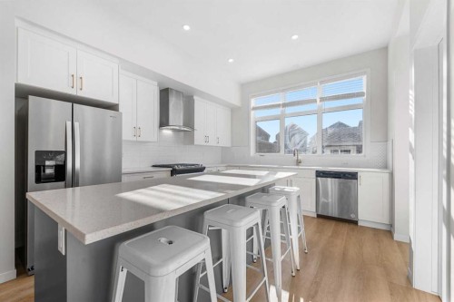 259 Magnolia Drive Se, Calgary, AB - Indoor Photo Showing Kitchen With Stainless Steel Kitchen With Upgraded Kitchen