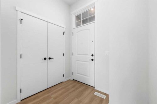 259 Magnolia Drive Se, Calgary, AB - Indoor Photo Showing Other Room
