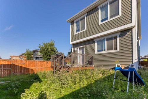505 Redstone Drive Ne, Calgary, AB - Outdoor