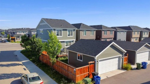 505 Redstone Drive Ne, Calgary, AB - Outdoor