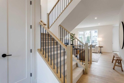 46 Heritage Close, Cochrane, AB - Indoor Photo Showing Other Room