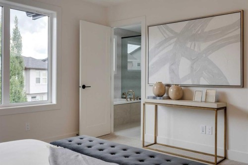 46 Heritage Close, Cochrane, AB - Indoor Photo Showing Bedroom