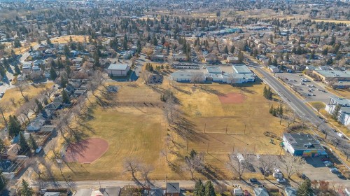3 Cardiff Drive Nw, Calgary, AB - Outdoor With View
