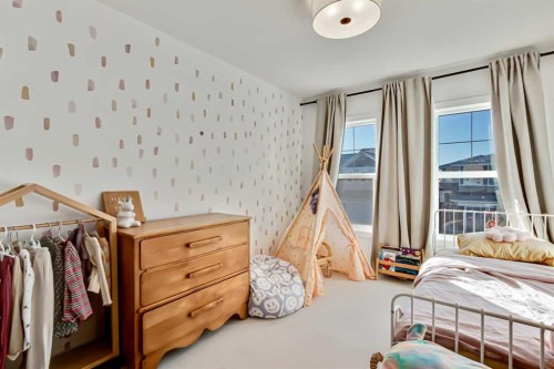 1176 Cranbrook Gardens Se, Calgary, AB - Indoor Photo Showing Bedroom