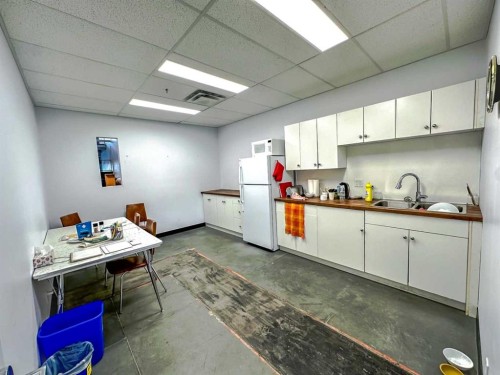 5073 11 Street Se, Calgary, AB 