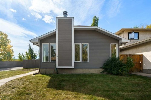 204 Mckerrell Way Se, Calgary, AB - Outdoor