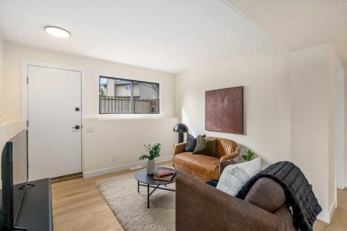 204 Mckerrell Way Se, Calgary, AB - Indoor Photo Showing Other Room