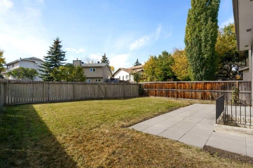 204 Mckerrell Way Se, Calgary, AB - Outdoor